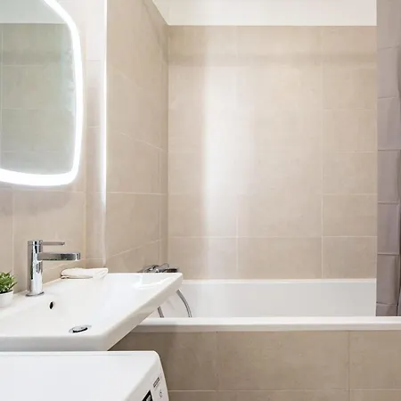 Balcony - Modern - Very Comfy Апартаменты