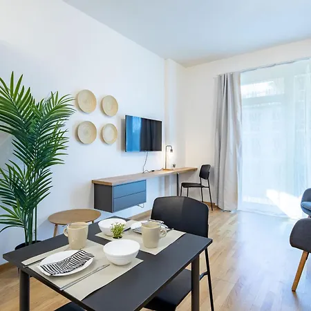 Balcony - Modern - Very Comfy