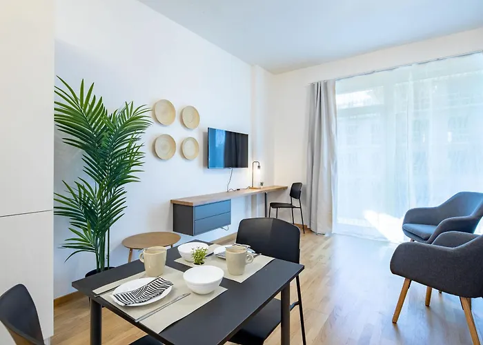 Balcony - Modern - Very Comfy